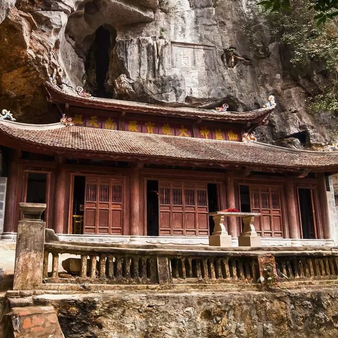 Pagoda Bich Dong